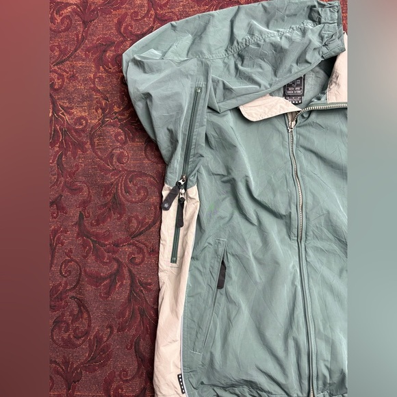 00s Nike ACG Windbreaker - Picture 3 of 7